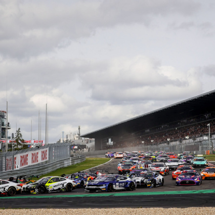 Nürburgring, gara anomala per Marciello
