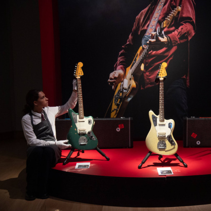 Smiths all’asta: la collezione di Johnny Marr incanta Londra e fa il pieno di offerte