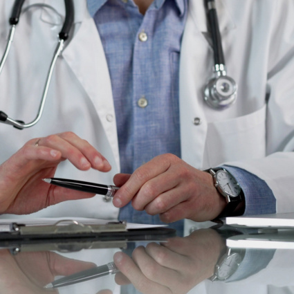 «Alcuni medici specialisti esagerano con le fatturazioni»