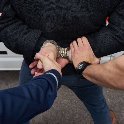 Otto giovanissimi arrestati dopo due violente aggressioni