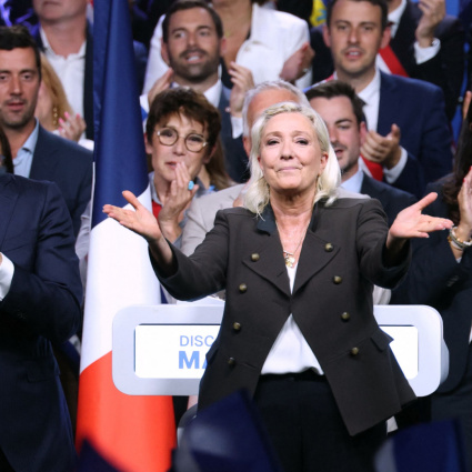 «Prima i francesi», Le Pen dà il via alla corsa per l'Eliseo