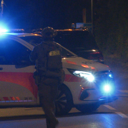 Grossa operazione di polizia durante la festa scolastica...ma nessun colpo da arma da fuoco