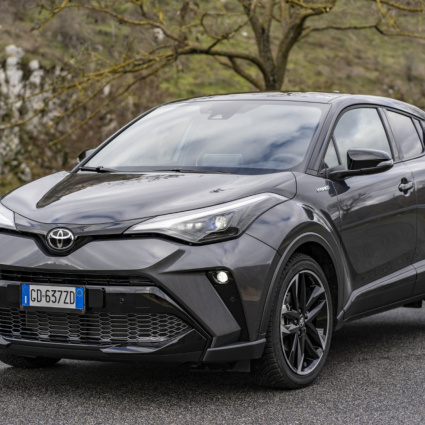 Toyota celebra 10 anni di successi della C-HR