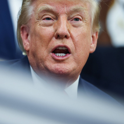 Trump chiude la porta in faccia alla CNN: non potrà più entrare alla Casa Bianca