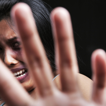 Violenza di genere, una mozione chiede 10 interventi «Prevenzione, protezione e sostegno»