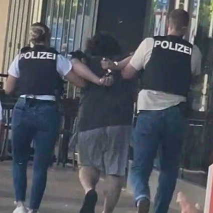 Accoltellò tre persone gridando "Allahu Akbar": arriva il via libera all'analisi del telefono