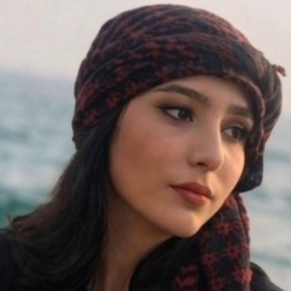 Teheran condanna a morte una 23enne per un post sui social