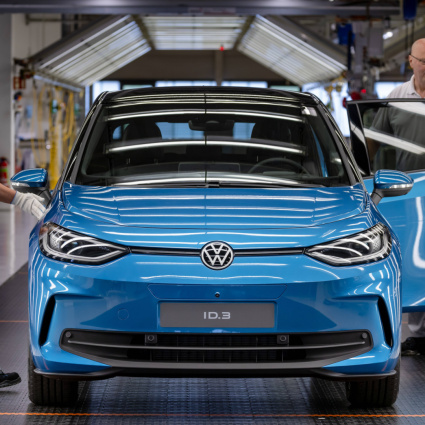 Volkswagen richiama oltre 70'000 auto elettriche: rischio incendio per le batterie