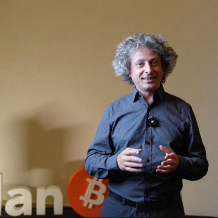 Bitcoin oltre il denaro: un saggio sulla sovranità algoritmica