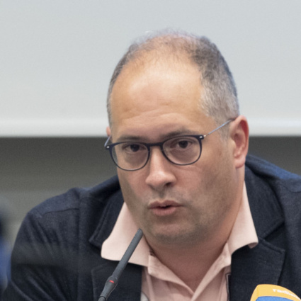 Casse malati, la ricetta di Ostinelli: «Tre anni a 140 franchi al mese. Poi premi fissi a 350»