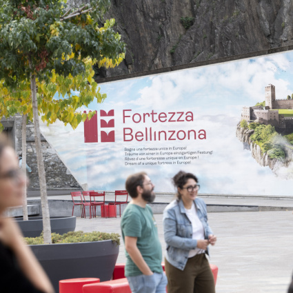 Cosa aspetta il Municipio di Bellinzona a togliere le scritte "Fortezza"?