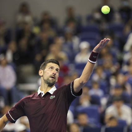 Djokovic a una sola lunghezza da Federer