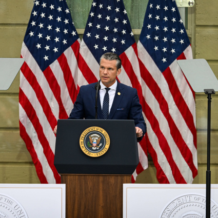 Hegseth: «Potremmo spostare truppe dall'Europa al Sudamerica»