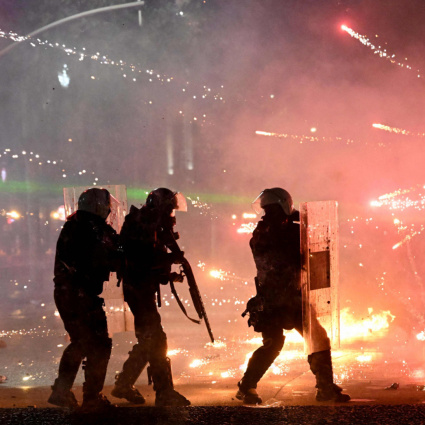 L'onda della protesta infiamma l'Europa