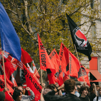 «Il Ticino non faccia affari con la guerra»