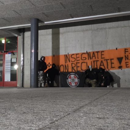 «Insegnate, non reclutate»: nuovi striscioni firmati Fronte nazionale elvetico