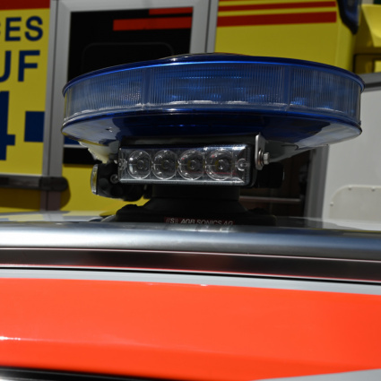 Investito sulle strisce pedonali a Sion, muore un 93enne
