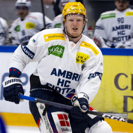 Ambrì dominante, spazzato via il Kloten