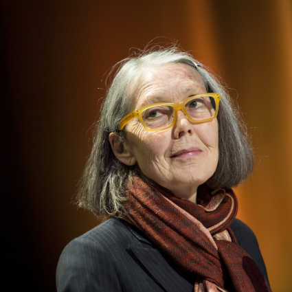 Ad Anne Carson il Nobel per la letteratura: «Era sorpresa, si trova in Islanda ad ascoltare il vento»