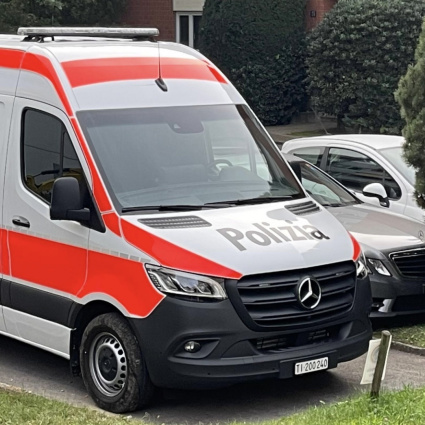 Incendio nella notte in via Cortivallo: trovato un corpo senza vita