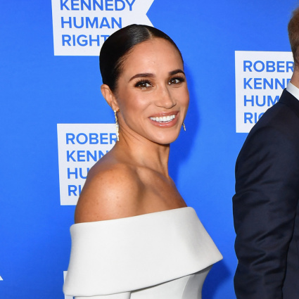 Il padre di Meghan Markle indagato per immagini pedopornografiche. La denuncia del figlio
