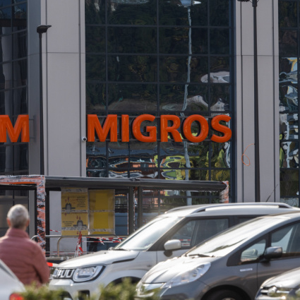 Migros nuovo contratto collettivo: meno ore di lavoro e più vantaggi