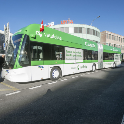 Niente banchi, si sale a bordo: a Lugano la scuola viaggia in elettrico