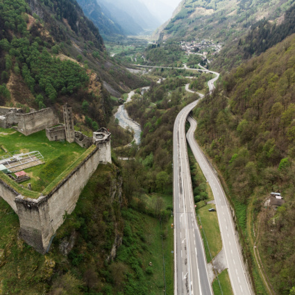 Dieci giorni di deviazioni notturne per l'A13