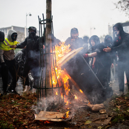 Francia, nuova giornata di proteste: 27 arresti e 70mila agenti mobilitati