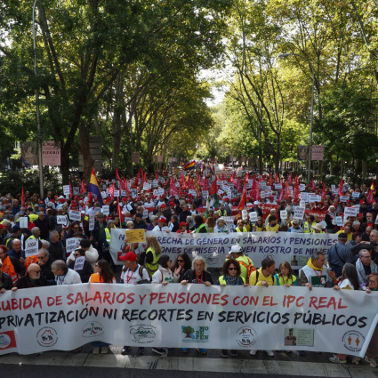 Madrid, 250'000 persone in piazza per difendere le pensioni pubbliche
