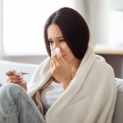 Raffreddore, Covid e influenza: cosa aspettarsi nelle prossime settimane