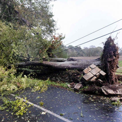 Tempesta Austen, 9mila case senza elettricità
