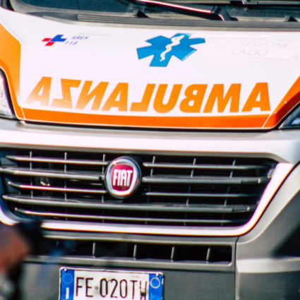 Travolto da un'auto in provincia di Varese, morto bimbo di 5 anni