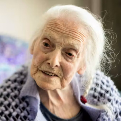 Addio a Hedwig Zaugg: la donna più anziana della Svizzera aveva 111 anni