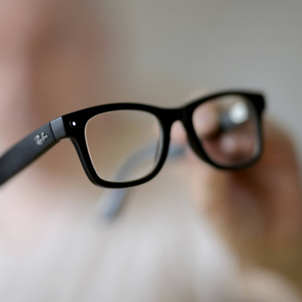 Filmati dagli occhiali smart, ecco quando è reato (e cosa si può fare)