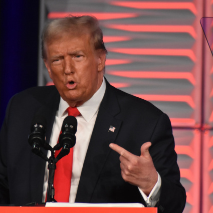 Trump torna a sostenere l'ora legale permanente