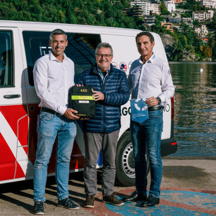 Un nuovo defibrillatore per la Società Svizzera di Salvataggio di Lugano