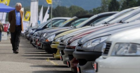 Arrivano gli ecoincentivi, e l'auto ecologica diventa pure più economica