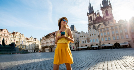 Ue avanti verso la fine del roaming
