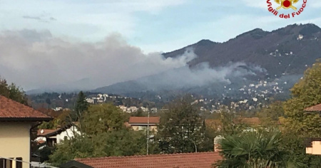 Quattro roghi in Lombardia, 15 evacuati