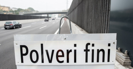 Smog, bandiera nera a due passi dal confine