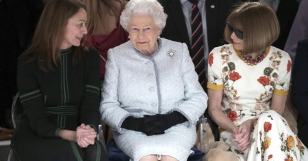 Sparò alla regina Elisabetta II, 17enne fece cilecca