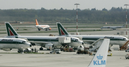 Fumo in cabina su un aereo a Malpensa
