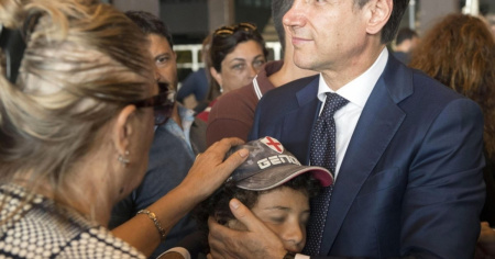 «Dopo Genova penseremo all'Italia. Fatti non parole»