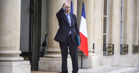 Macron sempre più solo: anche Collomb lascia il Governo