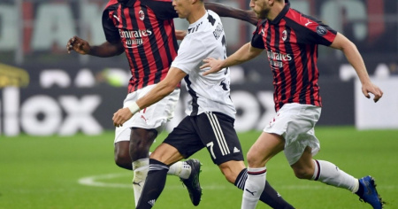 Mandzukic e Ronaldo affondano il Milan: la Juve vola