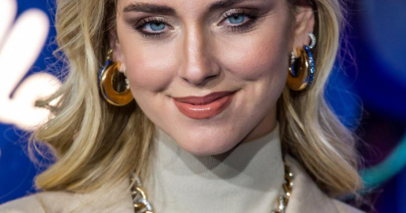 Ferragni importunata in aereo