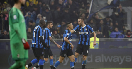 Pazza Inter, ribaltato il Milan: Juve agganciata