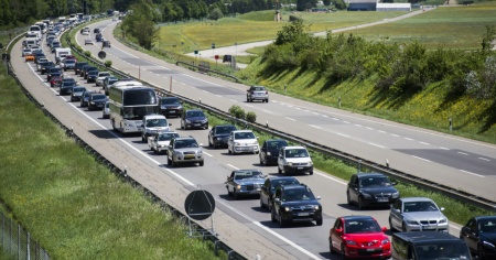 Traffico congestionato ai portali del San Gottardo