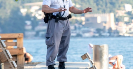 Agenti di sicurezza italiani: «Chiedete i danni allo Stato»